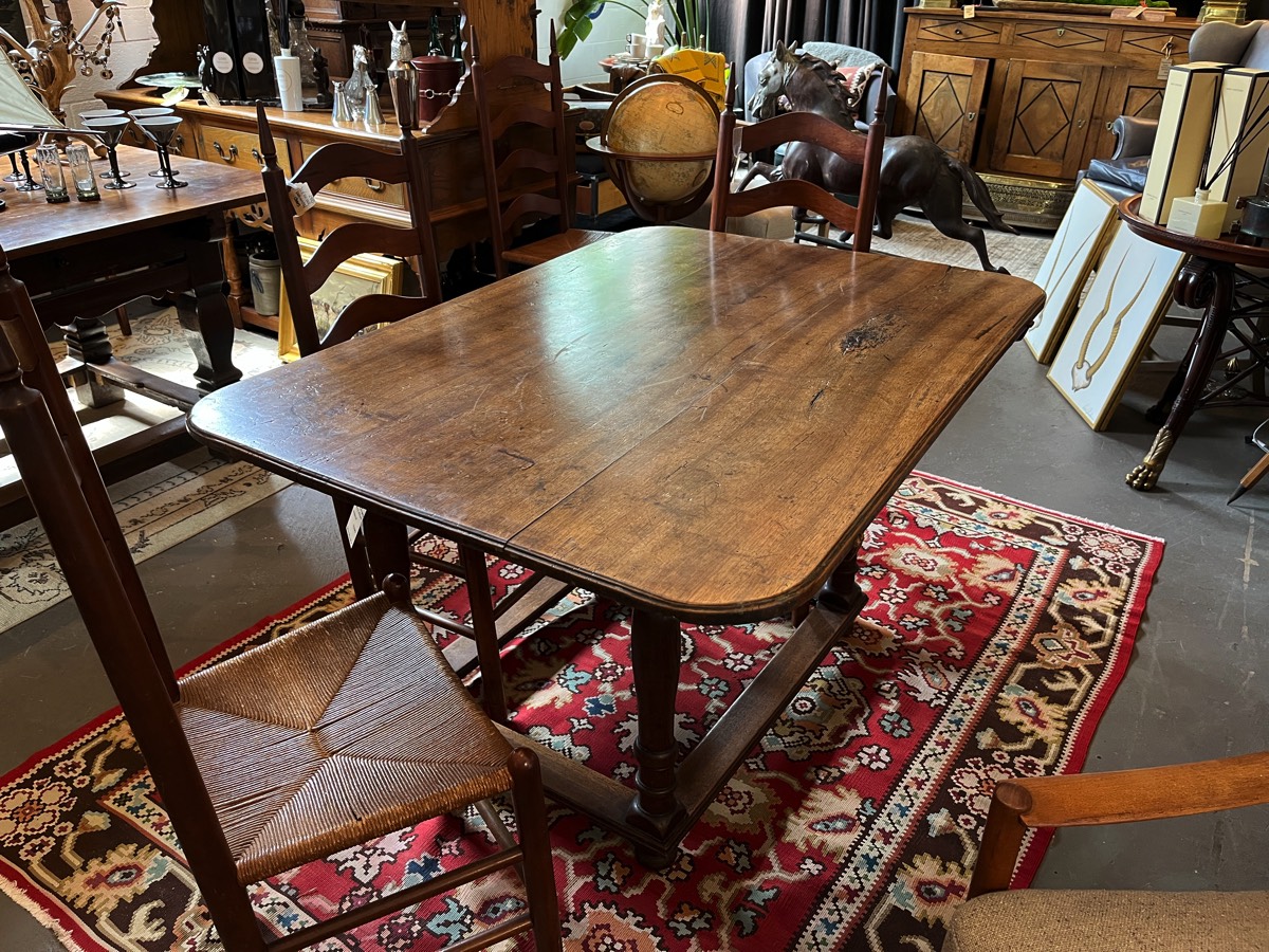 <b>Antique Tavern Table, William & Mary Style</b><br> approx. 30.75 tall x 53.75 wide x 38.75 deep inches<br> circa 18th/19th cen., England or USA